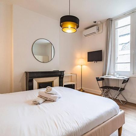 Pink, Appartement En Plein Coeur De Reims Luaran gambar