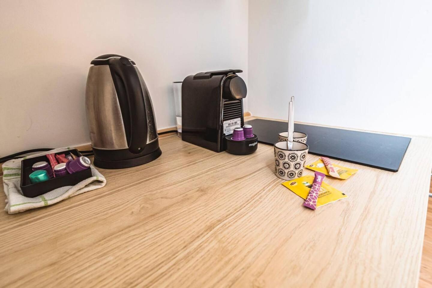 Pink, Appartement En Plein Coeur De Reims Luaran gambar