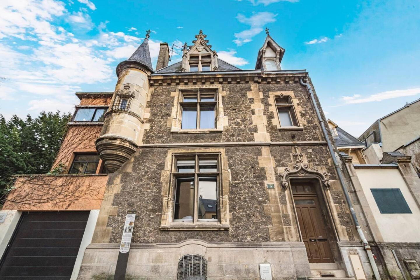 Pink, Appartement En Plein Coeur De Reims Luaran gambar